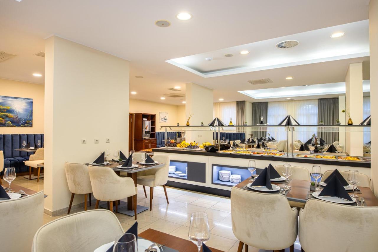 Hotel Bella Vista ดริเวนิก ภายนอก รูปภาพ