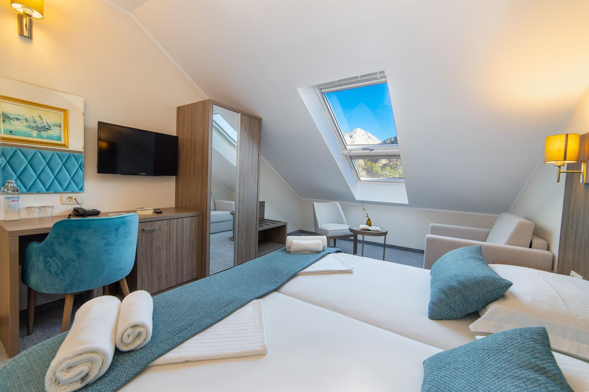 Hotel Bella Vista ดริเวนิก ภายนอก รูปภาพ